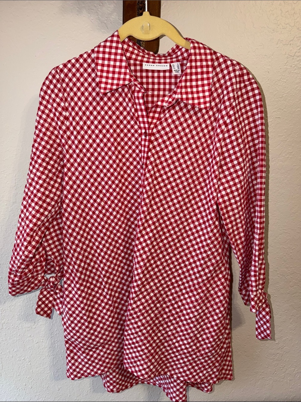 Susan Graver Gingham plaid check shirt with side pockets classic vacation beach